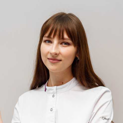 Попова Ангелина Олеговна